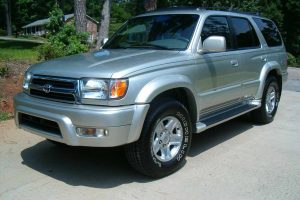 Toyota 4runner 2.7 16V 5 dr 152 KM SUV