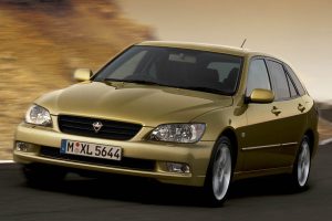 Toyota Altezza  3.0 i 24V 220 KM Suv