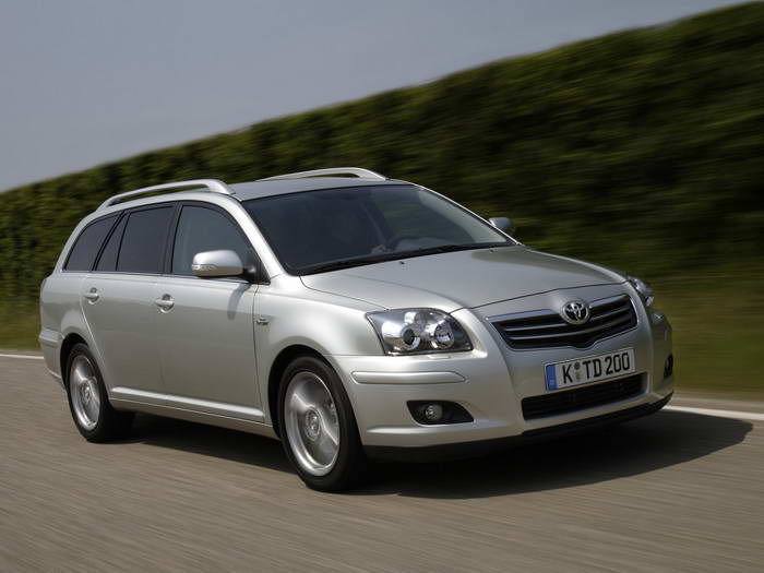 Toyota Avensis  1.8 VVT i 129 KM - dane techniczne, wymiary, spalanie i opinie