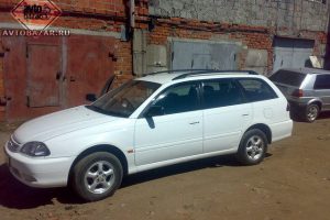 Toyota Caldina  2.0 i 16V TZ 133 KM Suv