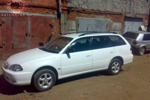 Toyota Caldina 1.5i (96Hp) Sedan
