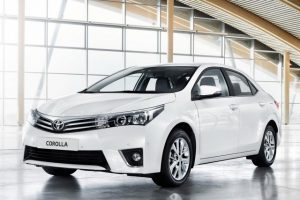 Toyota Corolla  1.3 MT (99 KM) Sedan