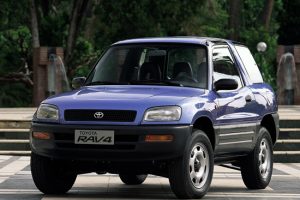Toyota RAV-4 2.0 i 16V 3 dr 129 KM SUV