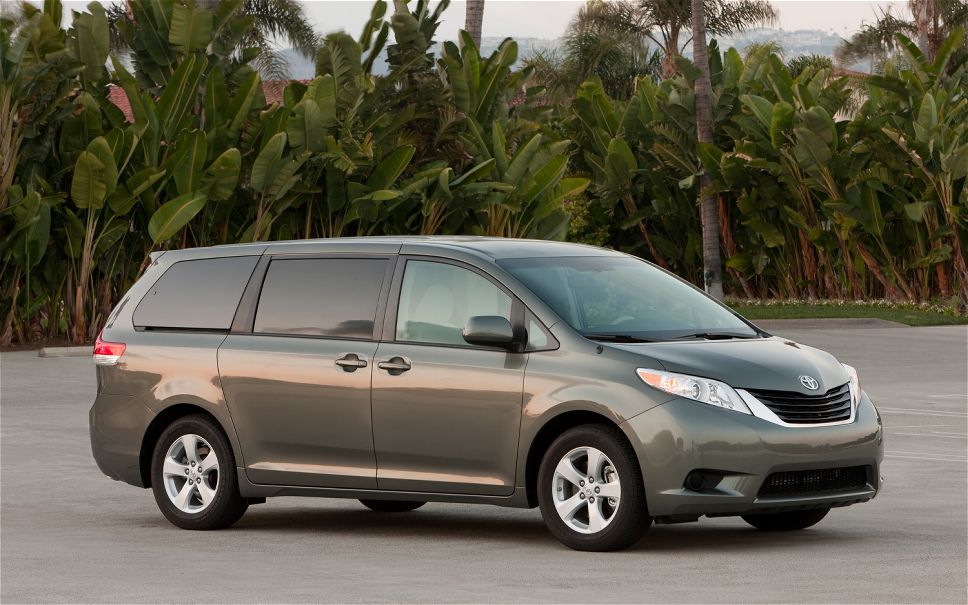 Toyota Sienna 3.5i V6 266KM - dane techniczne, wymiary, spalanie i opinie