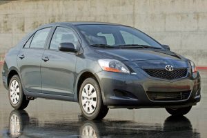 Toyota Yaris  1.3 VVT i 101 KM Minivan