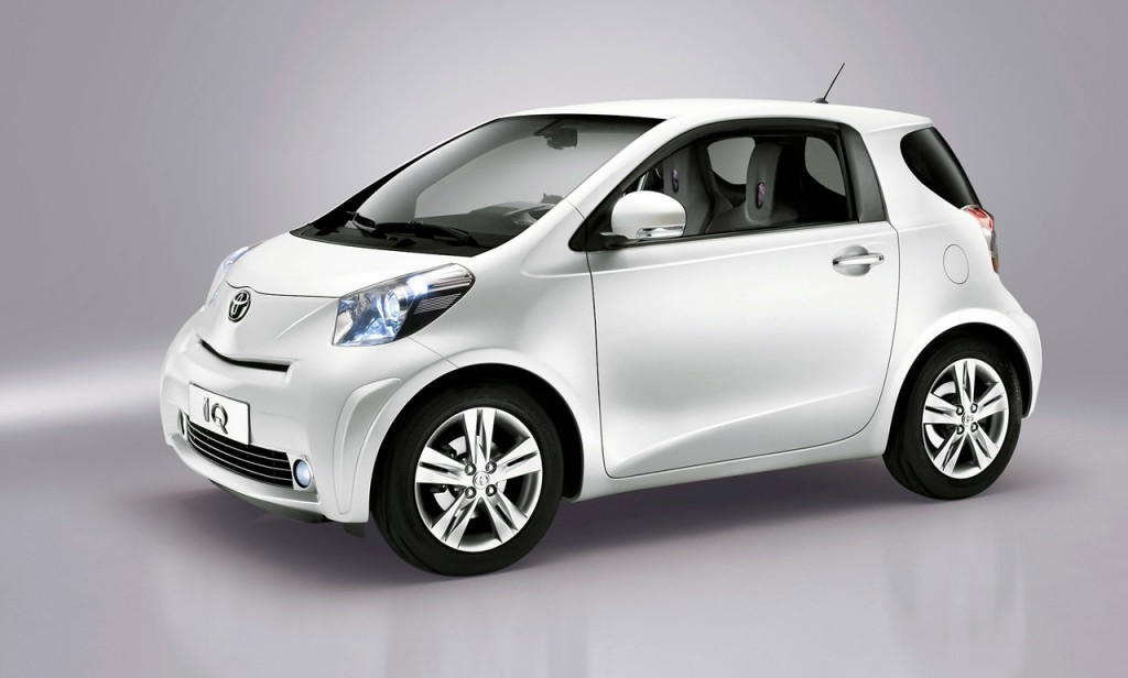 Toyota iQ 1.33i (98Hp) - dane techniczne, wymiary, spalanie i opinie