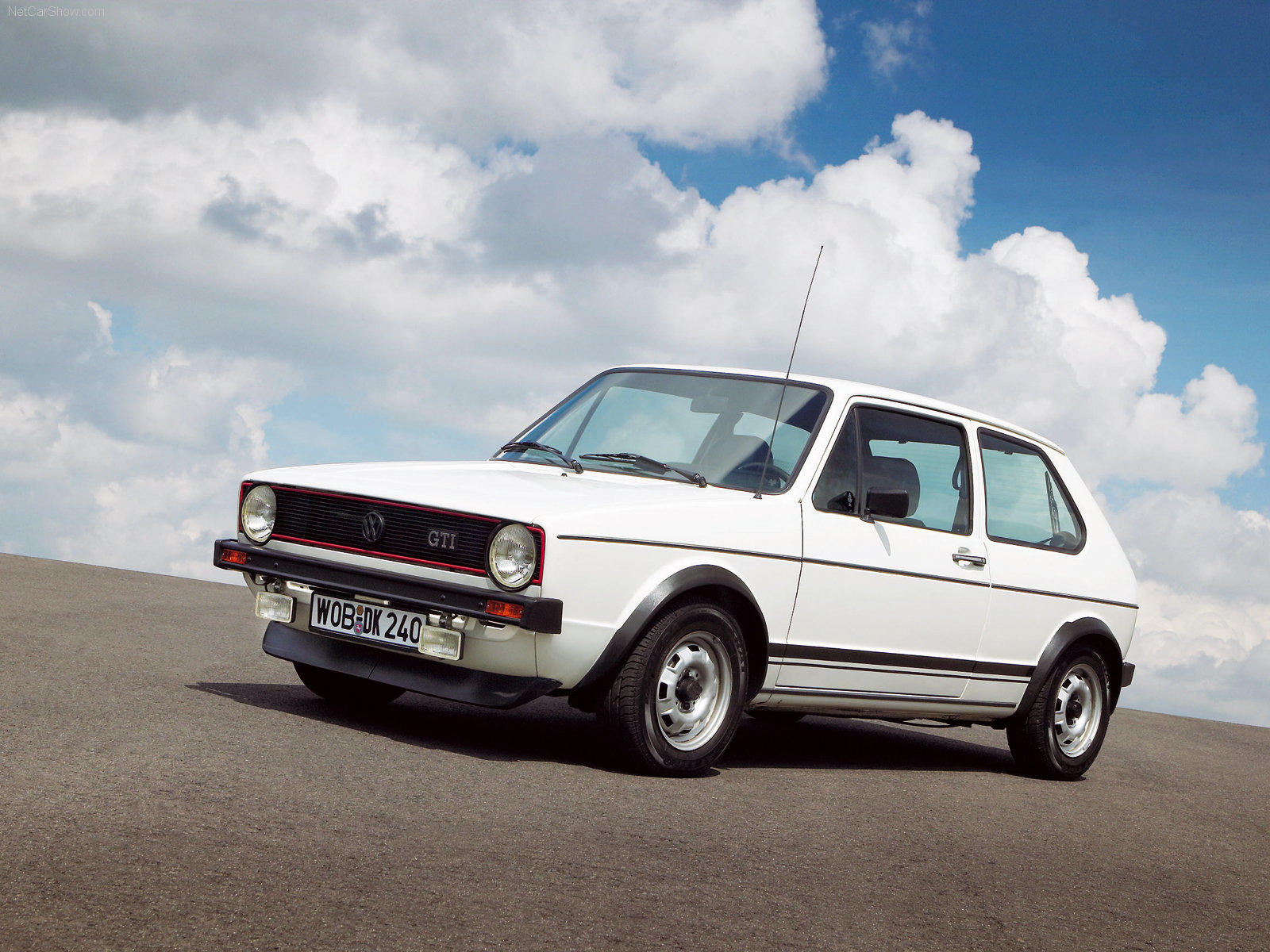 Volkswagen Golf  1.5L (70Hp) Hatchback