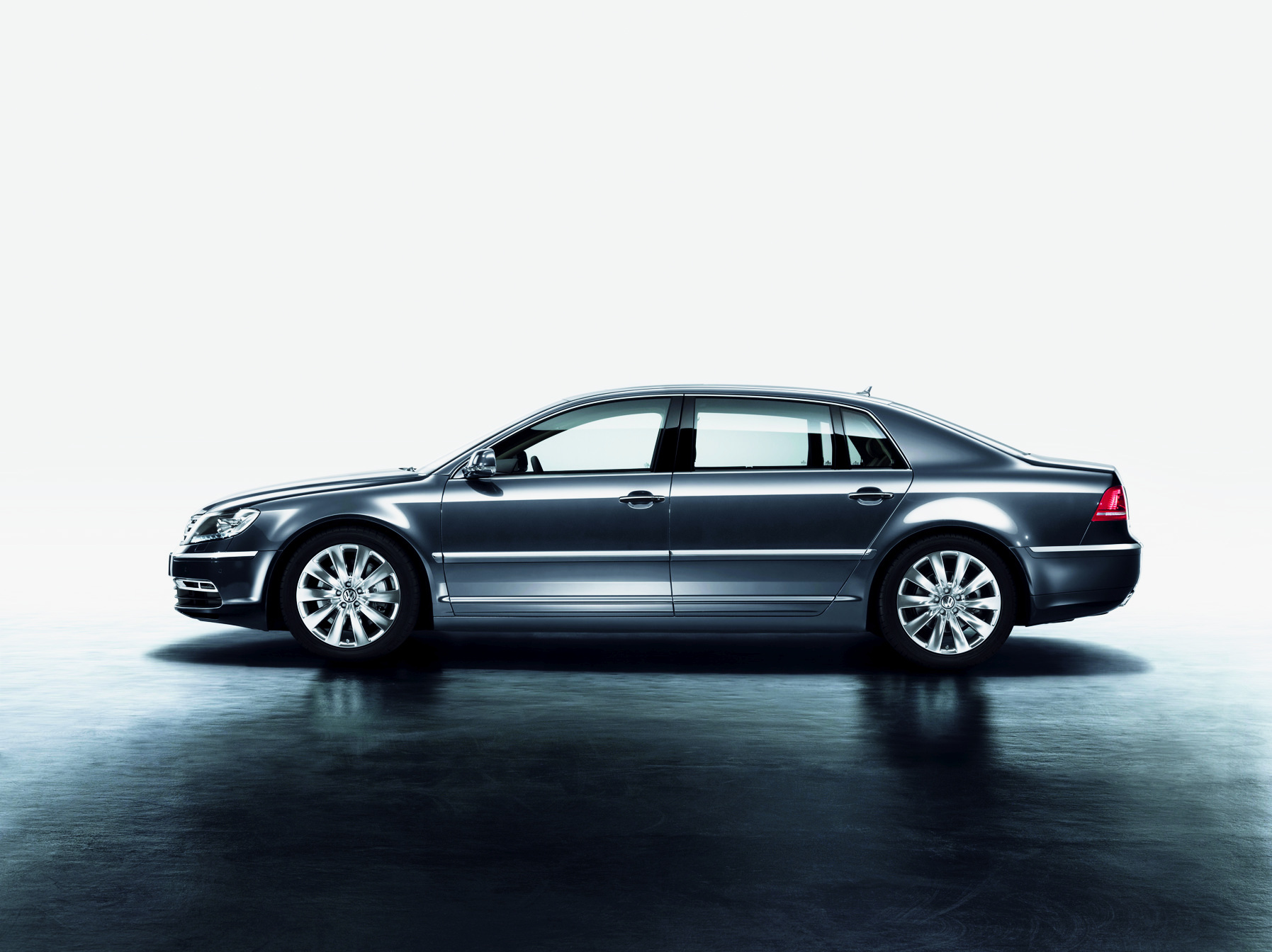 Volkswagen Phaeton  Long 3.0d AT (240 KM) 4WD 4 Seater - dane techniczne, wymiary, spalanie i opinie