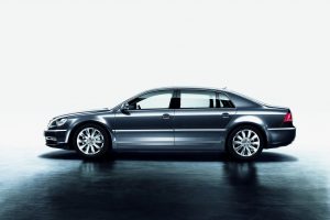 Volkswagen Phaeton Long 6.0 AT (450 KM) 4WD 5 Seater Sedan