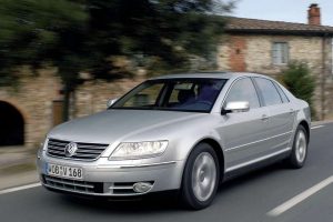 Volkswagen Phaeton 6.0 W12 Long 450 KM Tiptronic 4Motion 4 Sedan