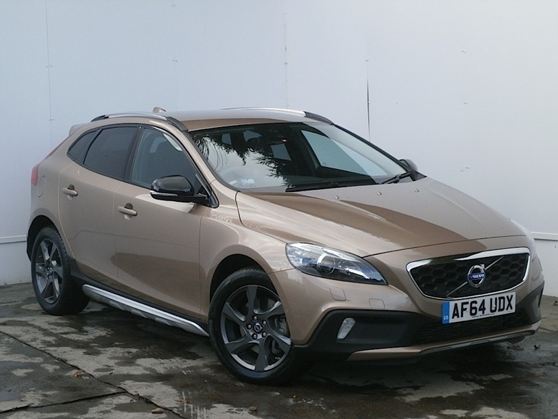 Volvo V40-Cross-Country 2.0 AT (213 HP) 4WD - dane techniczne, wymiary, spalanie i opinie