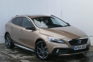 Volvo V40-Cross-Country 2.5 AT (249 HP) 4WD Hatchback