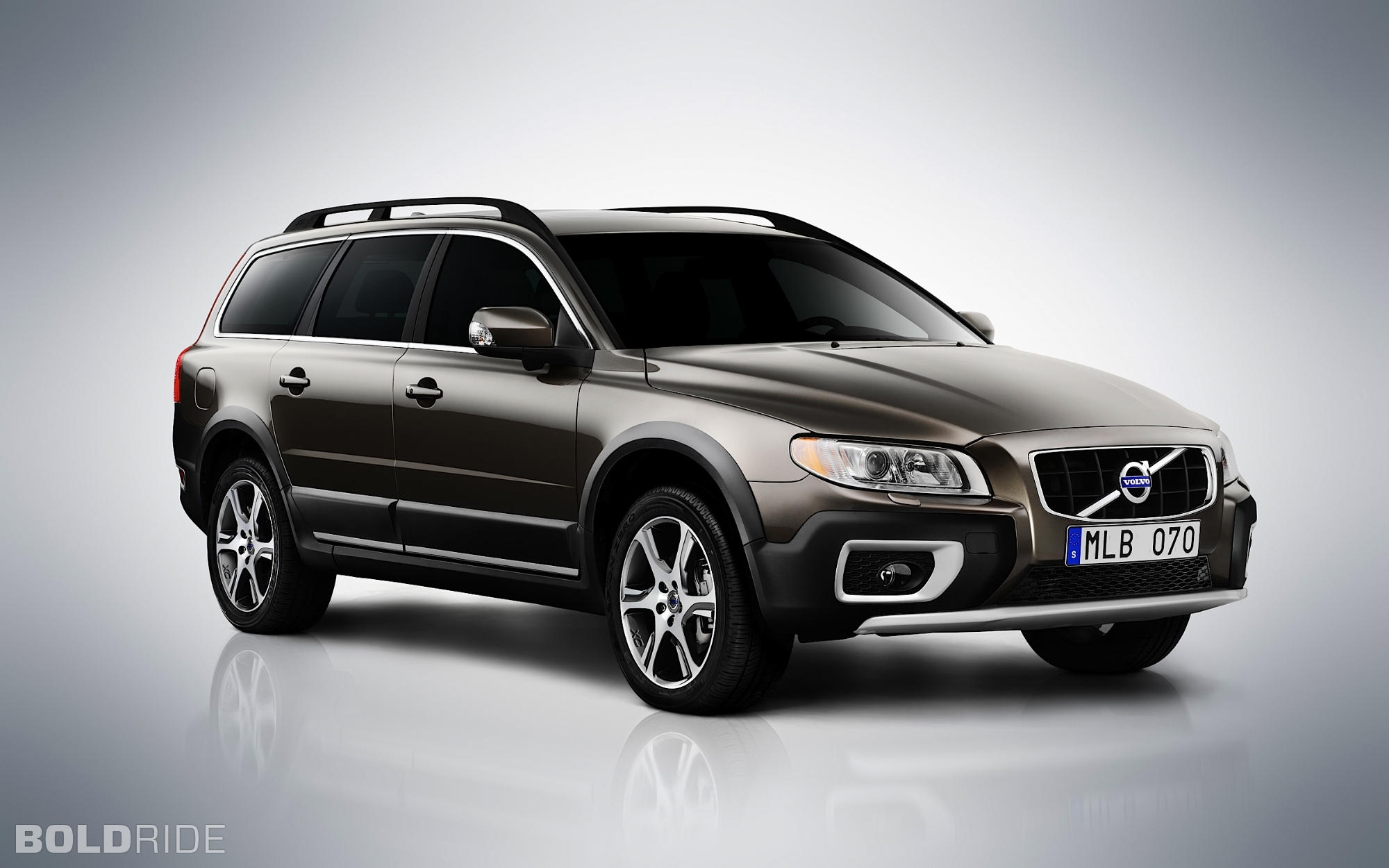 Volvo XC70  2.4D (163Hp) - dane techniczne, wymiary, spalanie i opinie